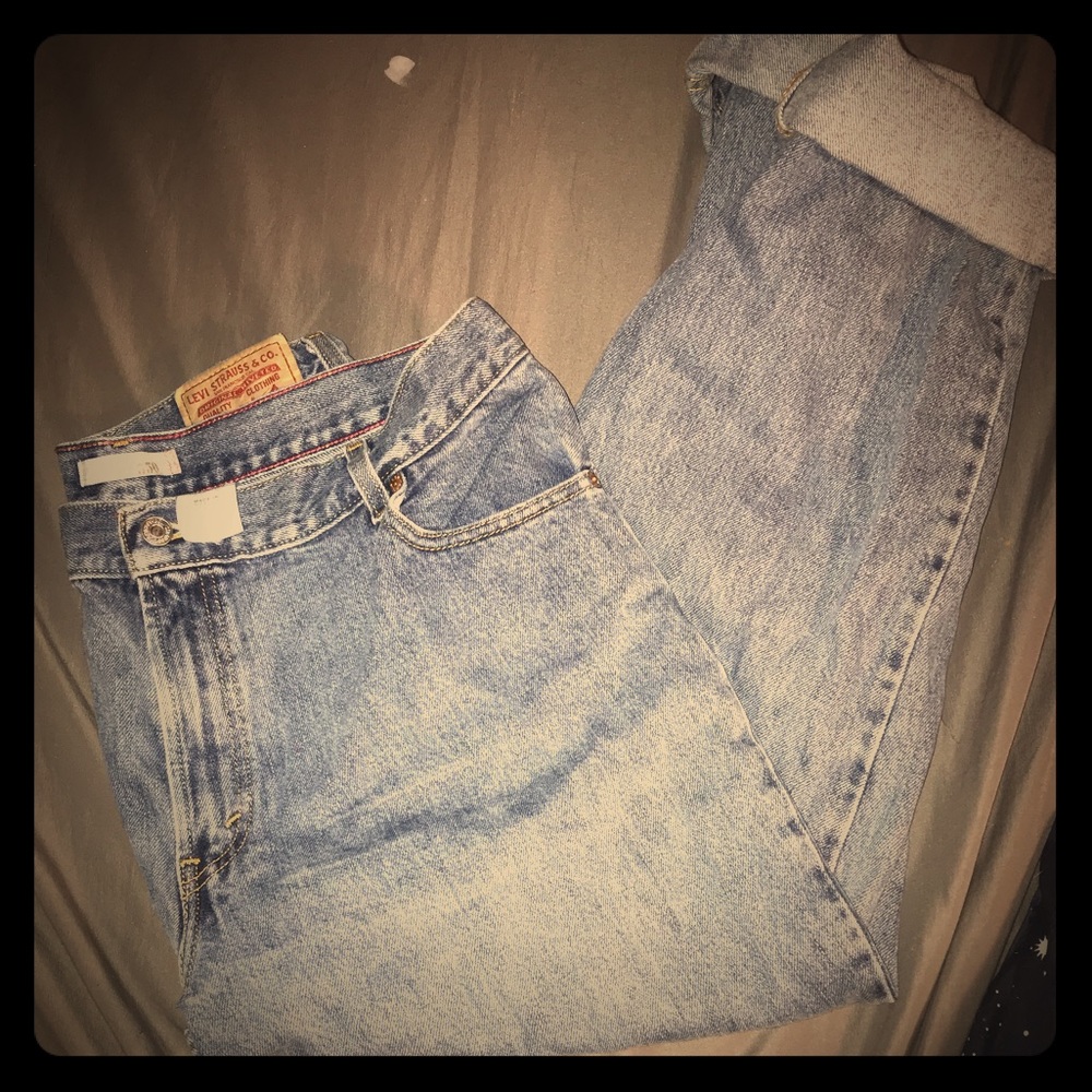 {VINTAGE} Levi’s 550s Relaxed Tapered Leg
